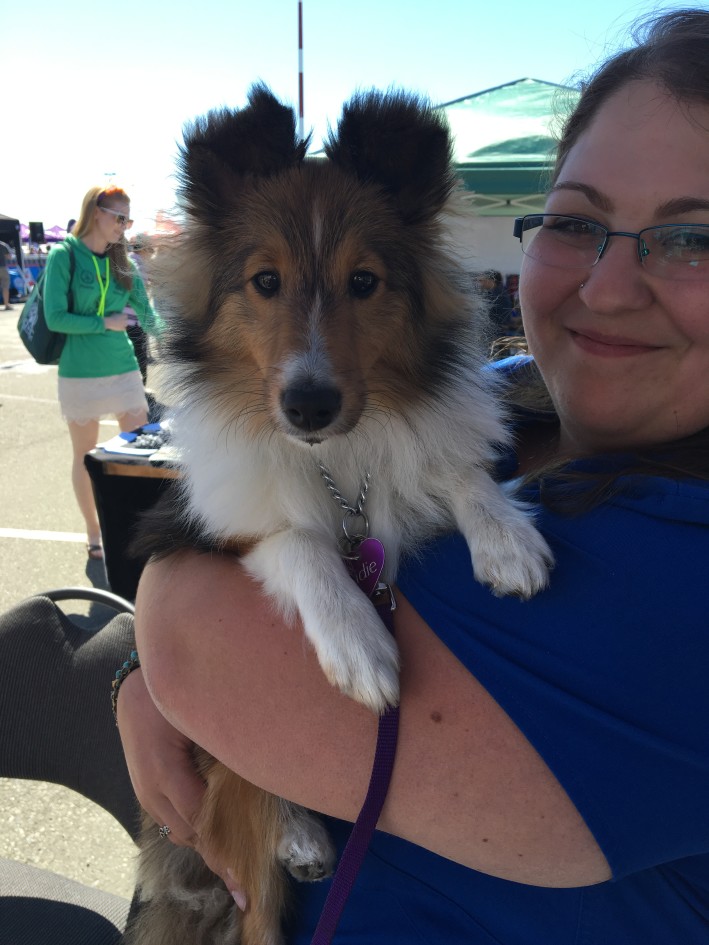 Neurology Technician and puppy at Petapalooza